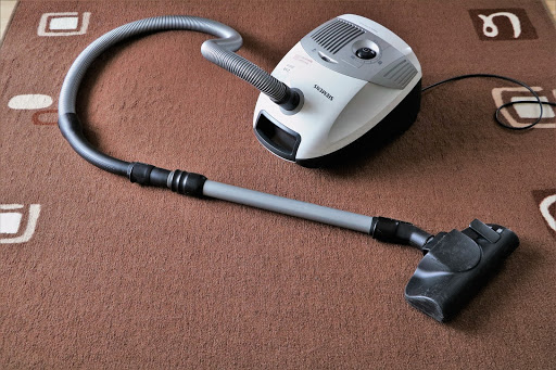 地毯清潔-吸塵器